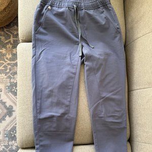 Figs Space Navy Tansen Jogger pant size XS, Leon Scrub Top size Small